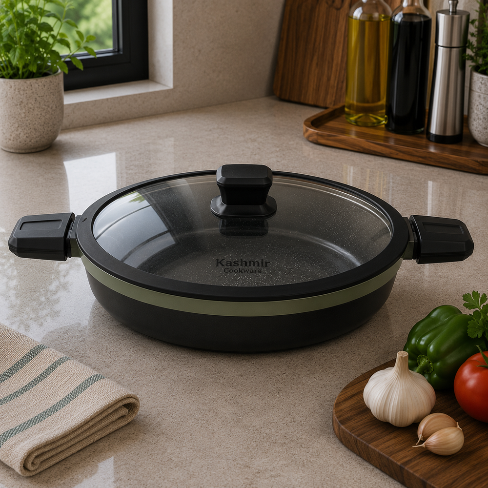 Alpenberg 34cm Shallow Pot with Glass Lid