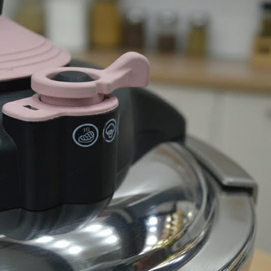 O.M.S Turkey Pink Pressure Cooker – 5 Liter Heavy Duty Cooker