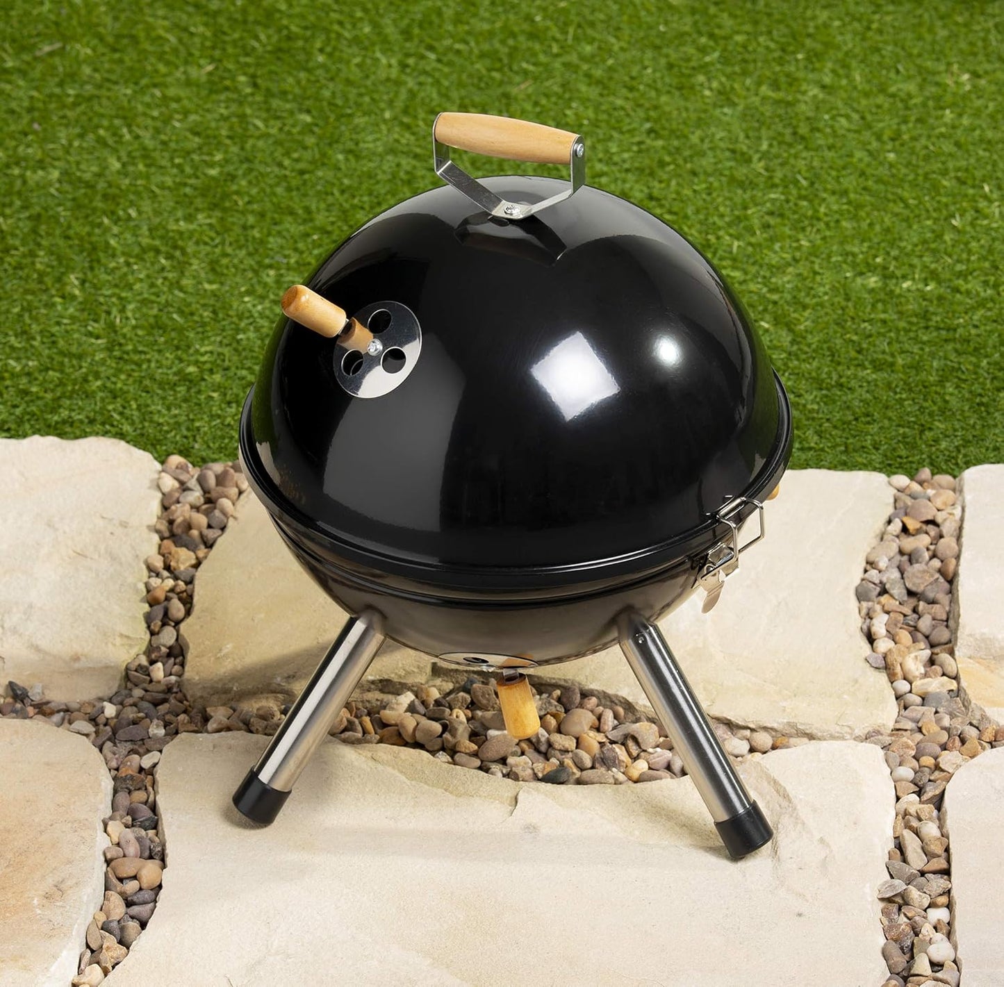 Premium Charcoal BBQ Grill – Portable Outdoor Barbecue Stand with Lid | Backyard & Camping Grill