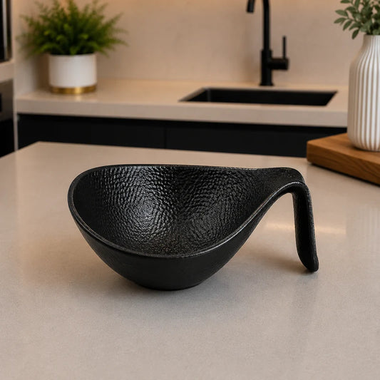 Winsor England 7.75 Inch Porcelain Spoon Bowl – Black Finish