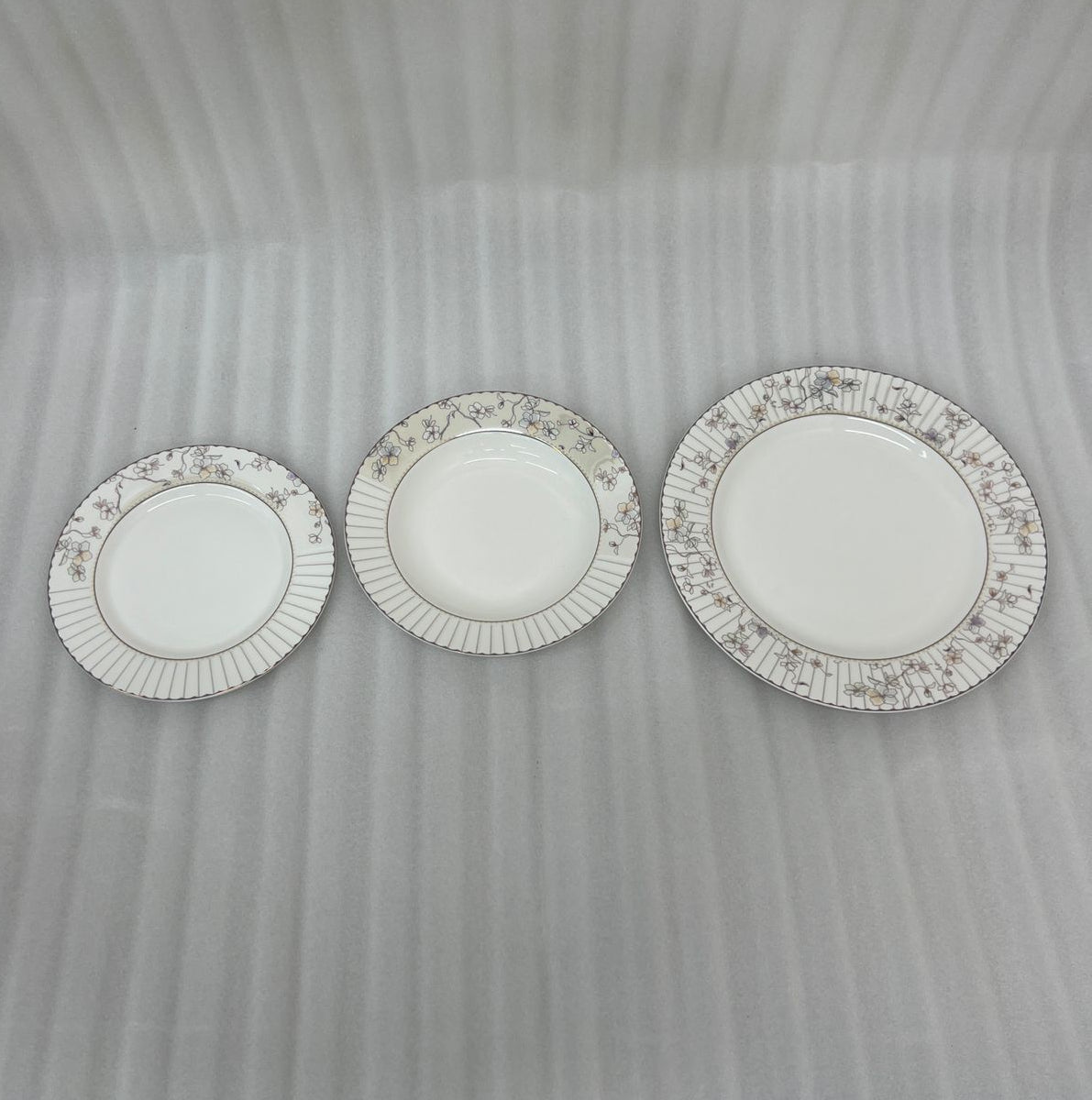 Premium Superbone 18pcs Dinnerware Set